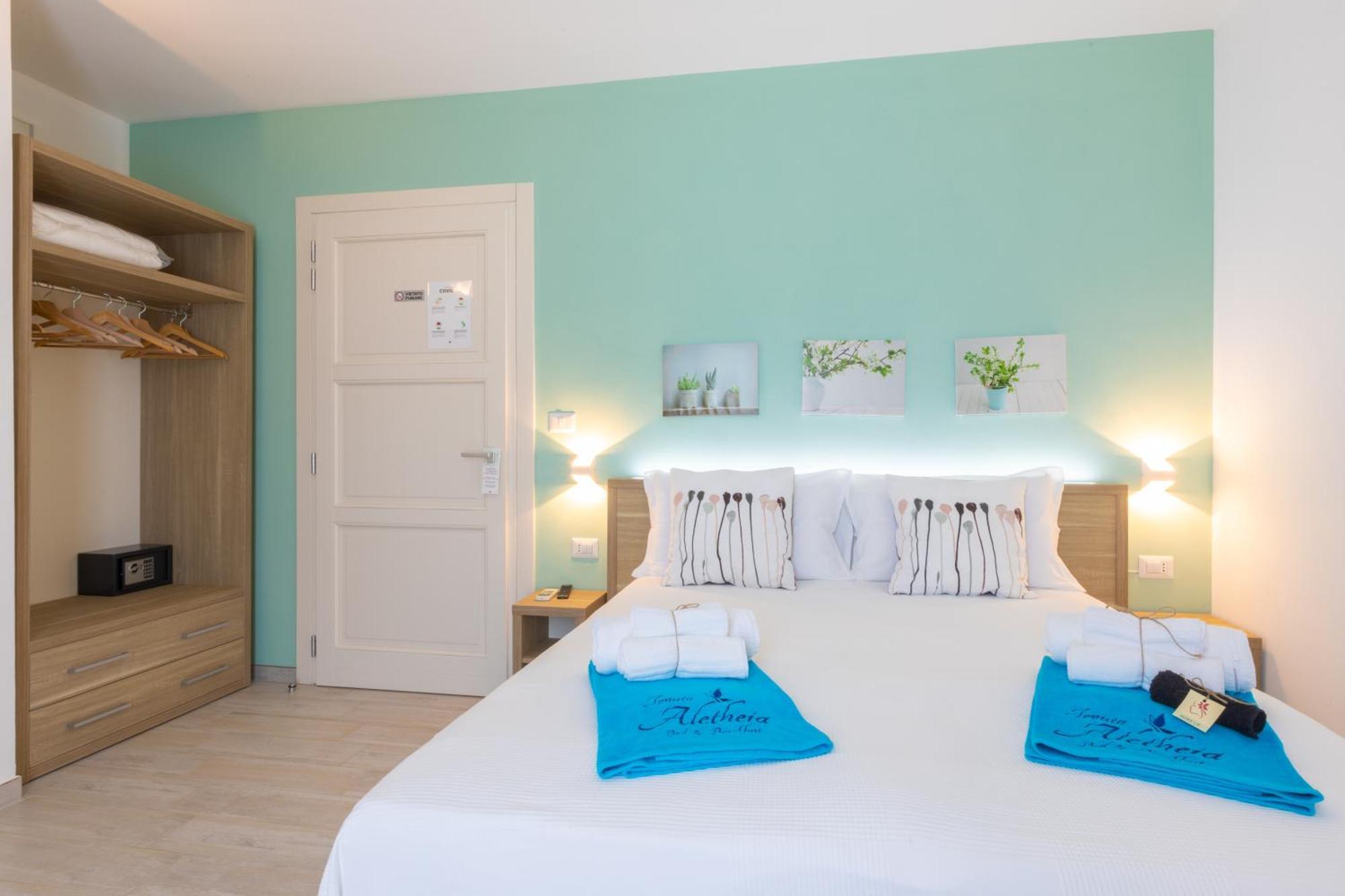 Tenuta Aletheia B&B 알리스테 객실 사진